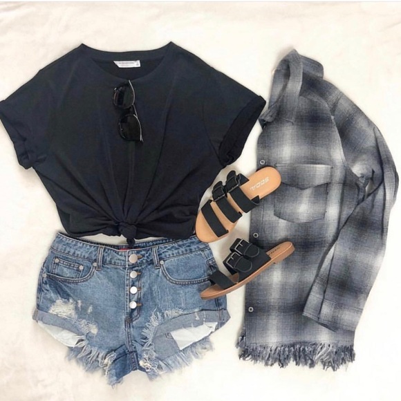 ✨ Final Price- Fringe Hem Flannel - Picture 3 of 5